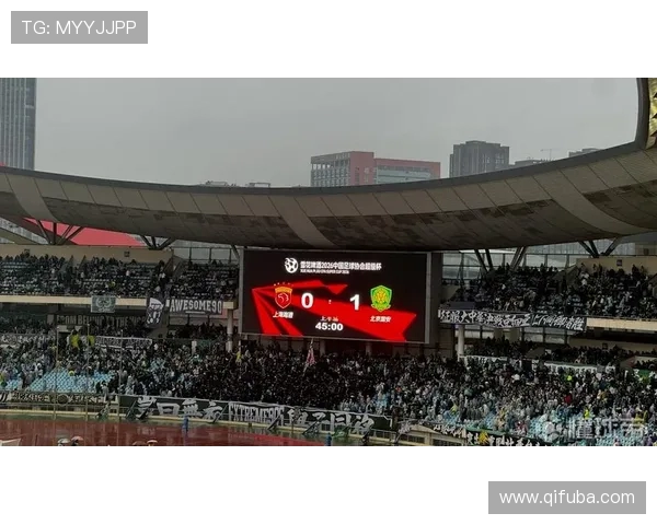 世界波攻破颜骏凌大门!官方:达万当选2026超级杯最佳球员 世界波攻破颜骏凌大门!官方:达万当选2026超级杯最佳球员