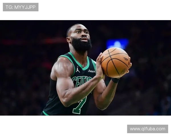 杰伦布朗自豪东部第二队友信心满满期待更强表现